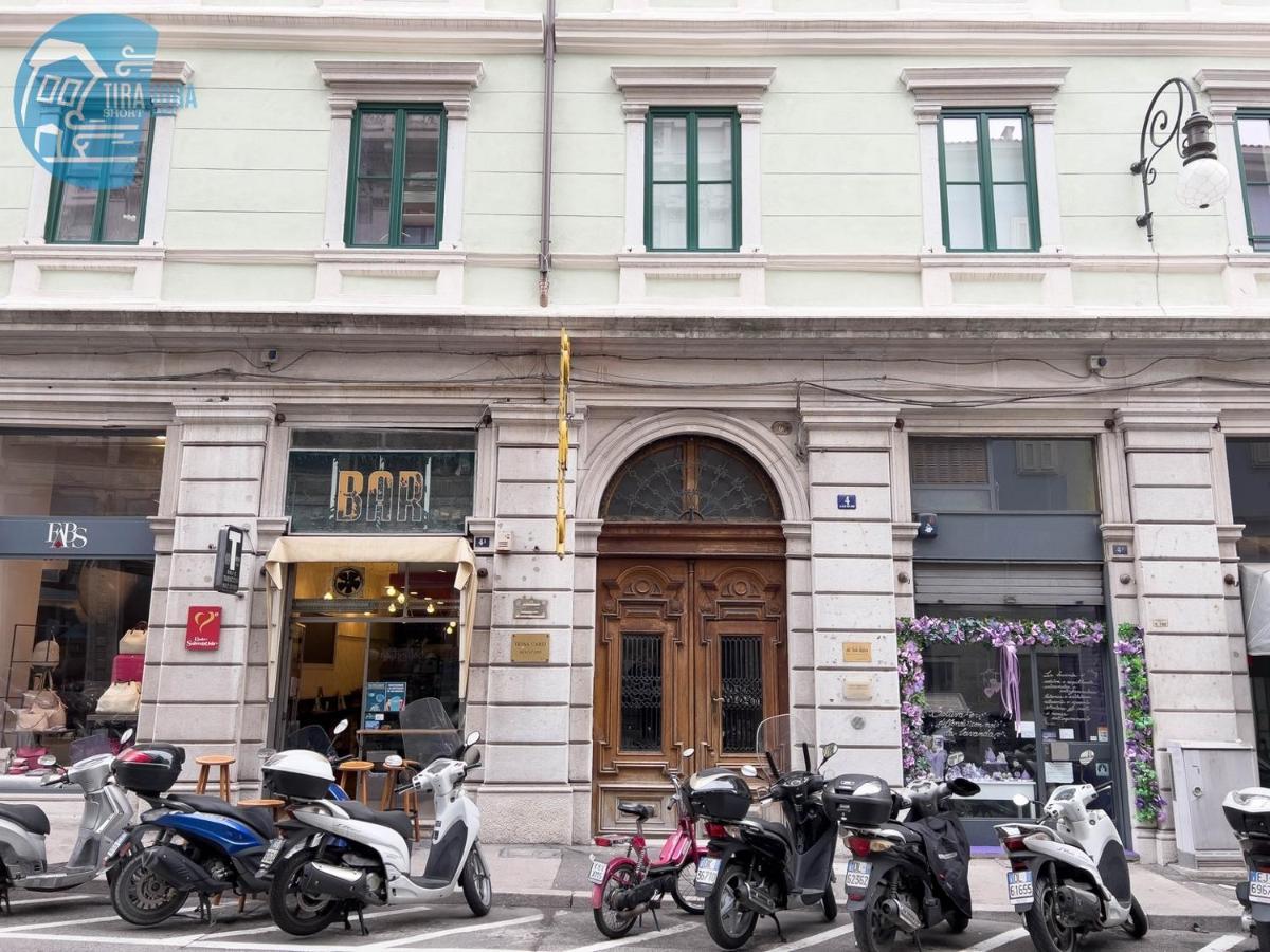 Apartament Imbriani 4 Tirabora Short Rent Triest Zewnętrze zdjęcie